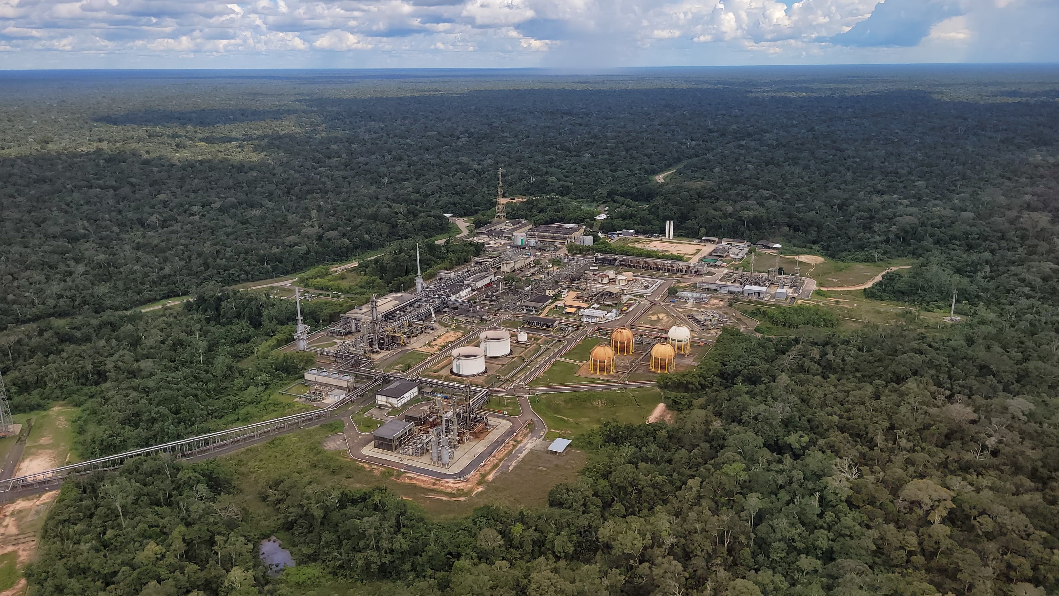 Base da Petrobras na Província Petrolífera de Urucu, em Coari (AM)